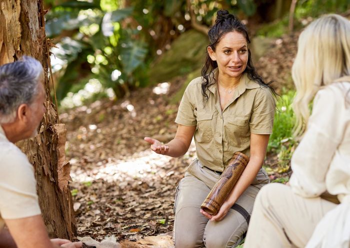 Splendour Tailored Tours, Sydney Group on an Aboriginal experience tour with Splendour Tailored Tours, Sydney